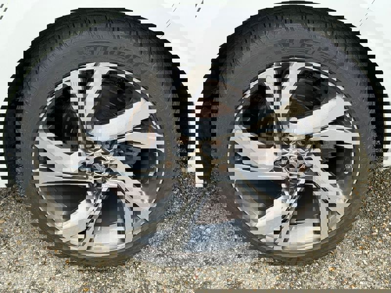 Image Renault MEGANE IV BERLINE 5 PTES. 1.6 TCe 205 GT Full leds GPS Caméra Bose Bluetooth Régul adapt Clim auto Gtie 1 an 